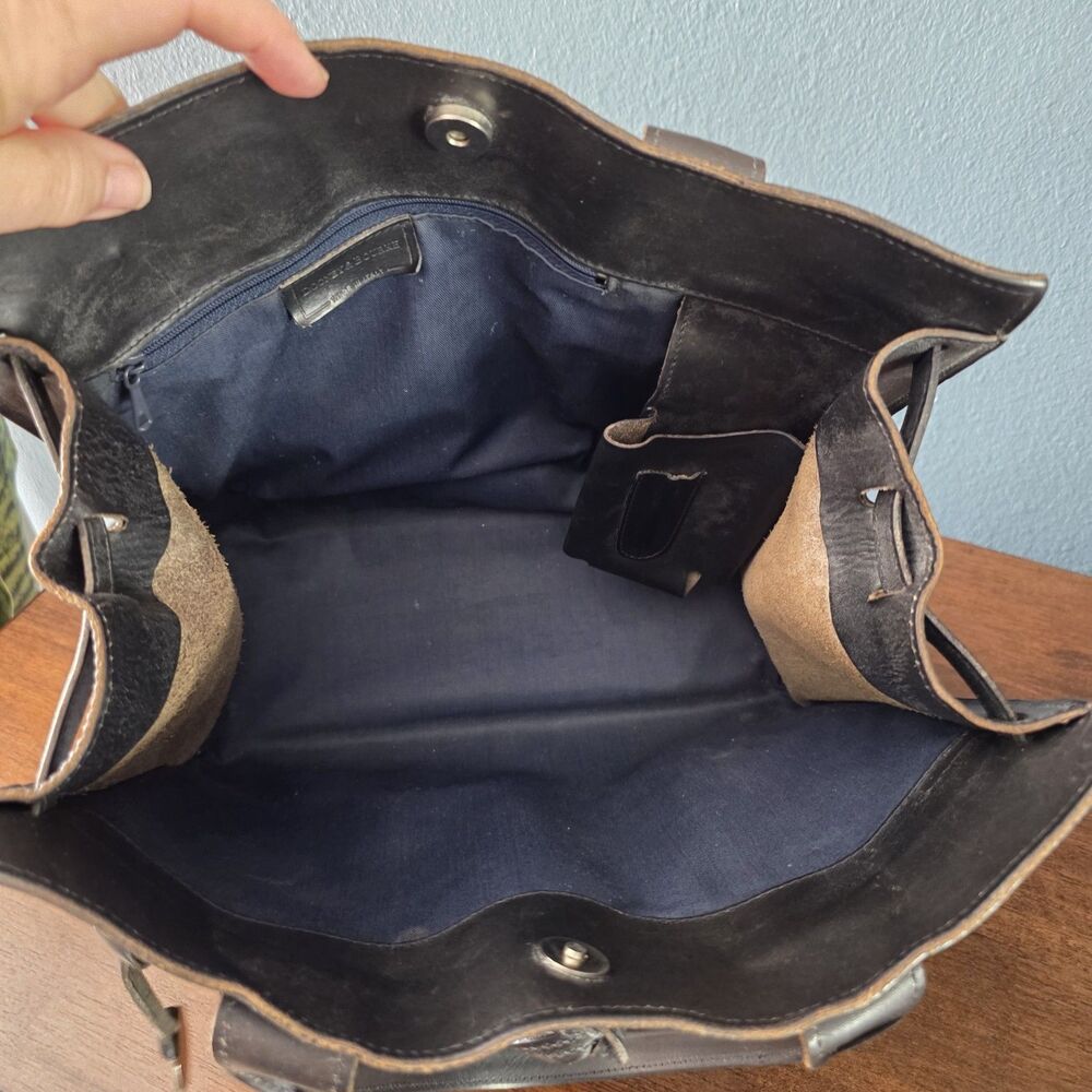 Dooney & Bourke Alto Tassel Bag Handbag Black Double Handles Made In Italy - Picture 7 of 10